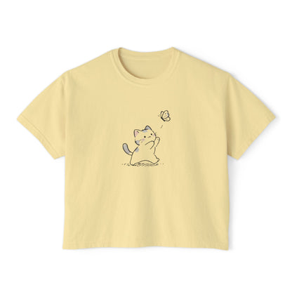 Cute Cat & Butterfly Women's Boxy Tee – Minimal Kawaii Cat T-Shirt Printify
